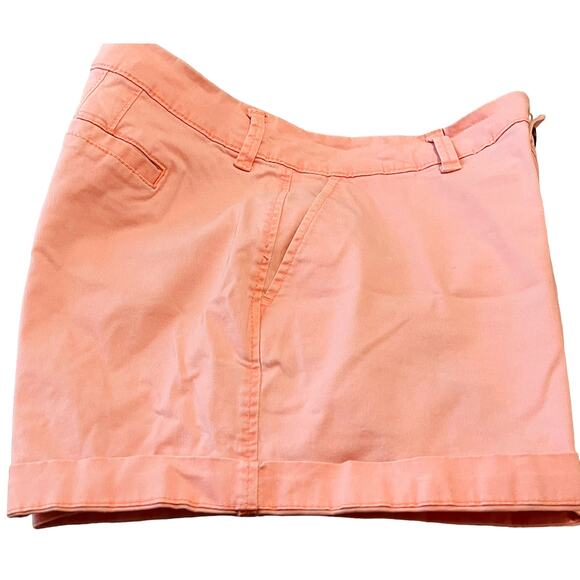 OLD NAVY MID-RISE, CUFFED SHORTS, WOMENS, 8 REG., PEACH, BUTTON & ZIP CLOSURE - Picture 7 of 12